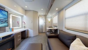 vogue-2-room-star-trailerVogue-S1-Lounge