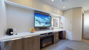 vogue-2-room-star-trailerVogue-S1-LoungeMakeup