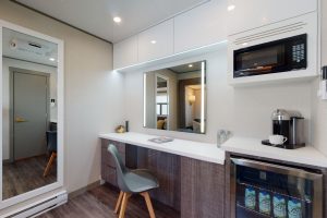 vogue-6-station-w-vip-lounge-5-Station-Makeup-and-Lounge-Lounge1-1