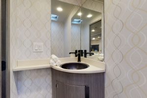 vogue-supreme-bathroom-med-res