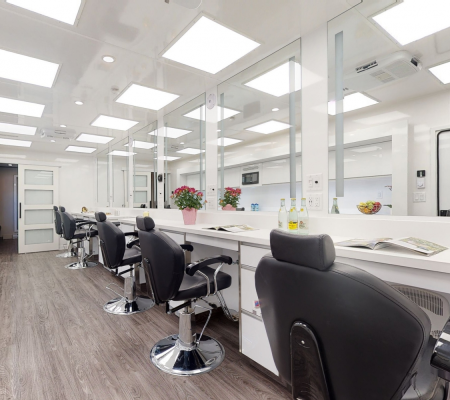 5-Station-Makeup-and-Lounge-03202022_222248-KKPS