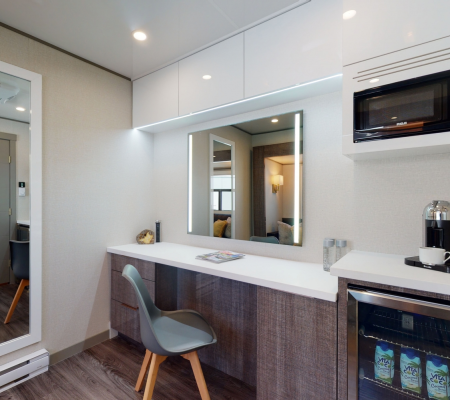 5-Station-Makeup-and-Lounge-Lounge1 KKPS