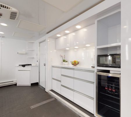 5MUWS-2-Wardrobe-Make-up-Kitchen