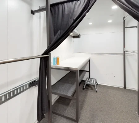 Wardrobe-Cube-Photo-1