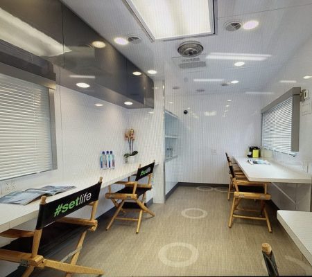 interior-PT35–Double-Office-AD-Trailer-king-kong-production-vehicles