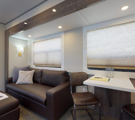 vogue-2-room-star-trailerVogue-S2-Sitting-AreaLounge