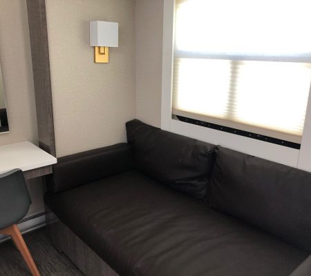 vogue-3-room-star-trailer-V3RM-Interior-2