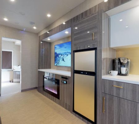 vogue-45-star-trailerunnamed-1